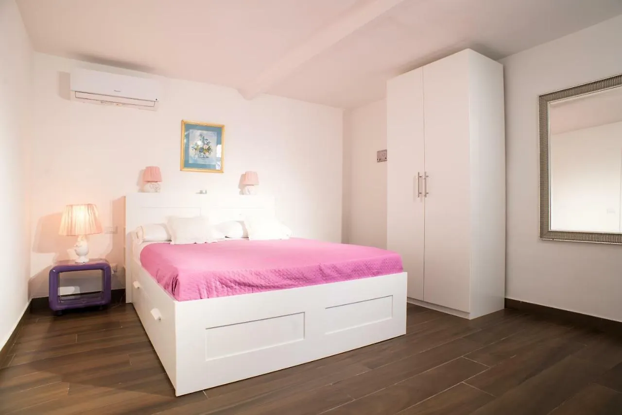 Maison Di Napoli Apartment Naples